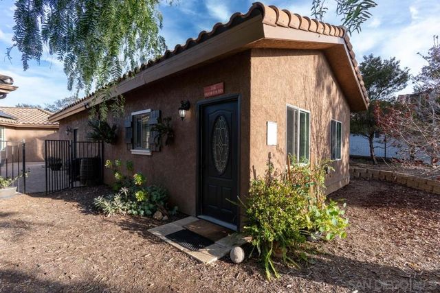 1195 Via Encinos, Fallbrook, CA 92028