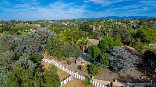 1195 Via Encinos, Fallbrook, CA 92028