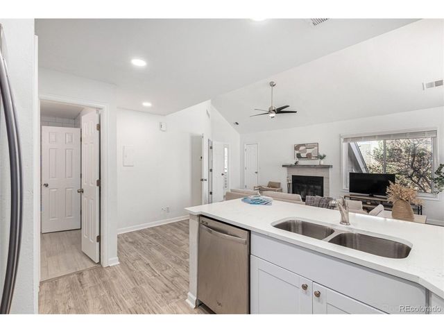 8500 E Jefferson Ave 17C, Denver, CO 80237