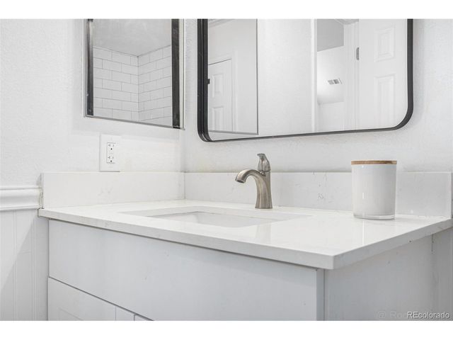 8500 E Jefferson Ave 17C, Denver, CO 80237