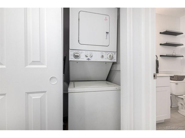 8500 E Jefferson Ave 17C, Denver, CO 80237