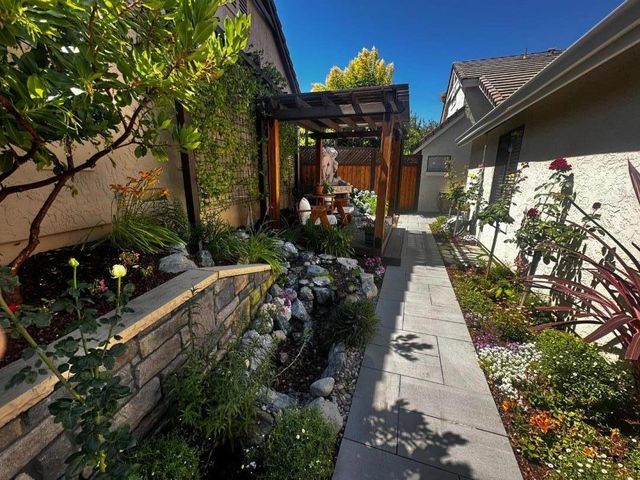 7945 Caledonia Drive, San Jose, CA 95135