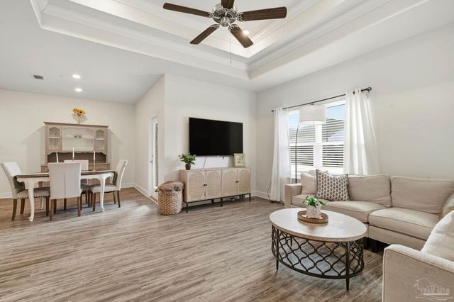 3797 Hawks Landing Cir, Pace, FL 32571