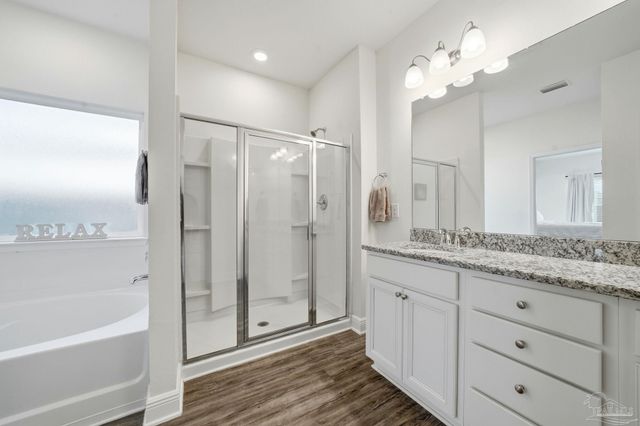 3797 Hawks Landing Cir, Pace, FL 32571