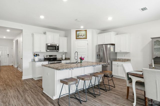 3797 Hawks Landing Cir, Pace, FL 32571