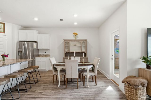 3797 Hawks Landing Cir, Pace, FL 32571