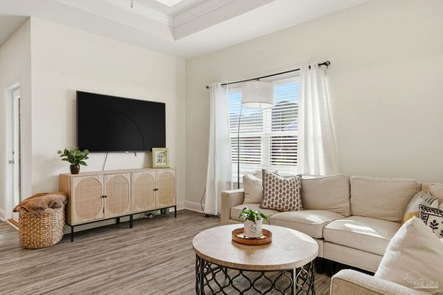 3797 Hawks Landing Cir, Pace, FL 32571