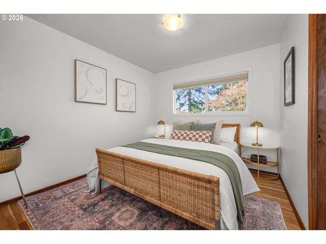 13562 Sw 63RD Pl, Portland, OR 97219