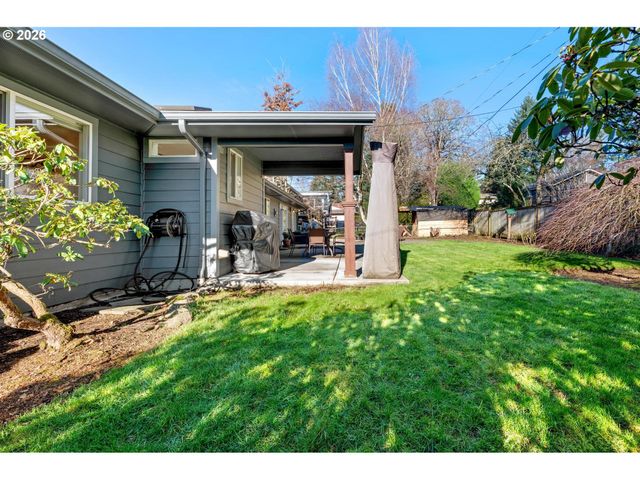 13562 Sw 63RD Pl, Portland, OR 97219