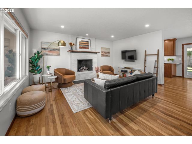 13562 Sw 63RD Pl, Portland, OR 97219