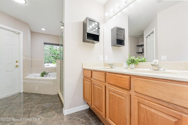 164 Shalimar Avenue NW, Palm Bay, FL 32907