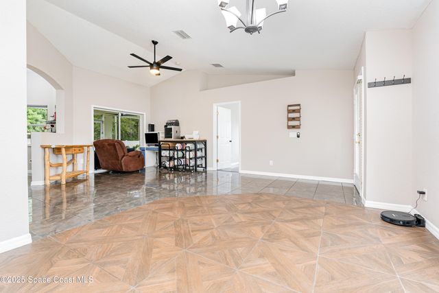 164 Shalimar Avenue NW, Palm Bay, FL 32907