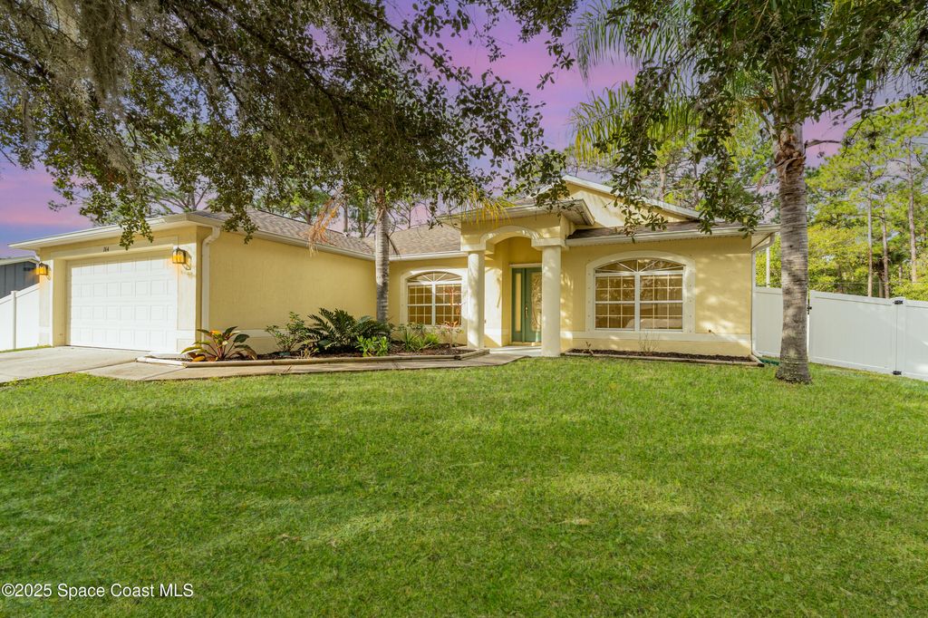 164 Shalimar Avenue NW, Palm Bay, FL 32907