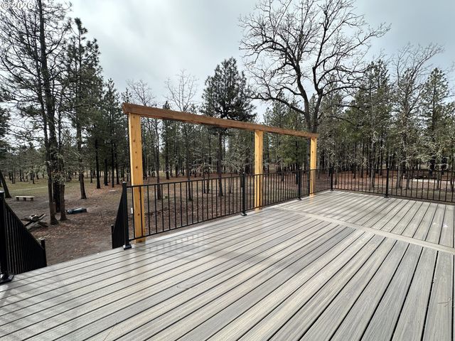 457 MCNICKOLS Rd, Goldendale, WA 98620