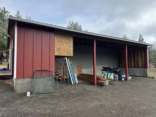 457 MCNICKOLS Rd, Goldendale, WA 98620