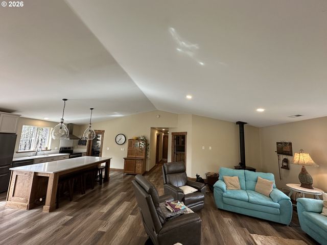 457 MCNICKOLS Rd, Goldendale, WA 98620