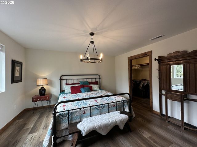 457 MCNICKOLS Rd, Goldendale, WA 98620