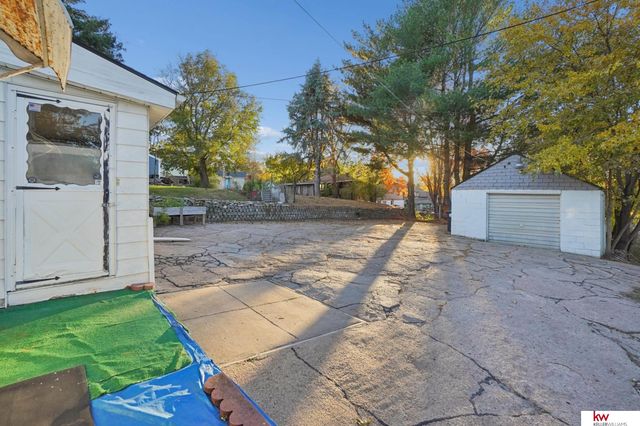 6616 S 21 Street, Omaha, NE 68107