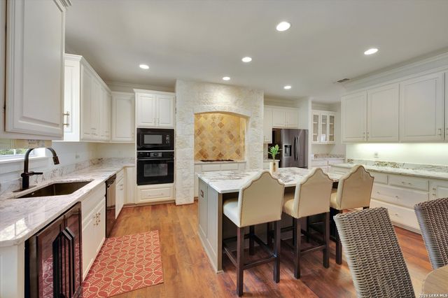 1702 FAWN BLF, San Antonio, TX 78248