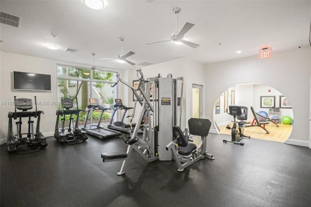 1830 Radius Dr 1024, Hollywood, FL 33020