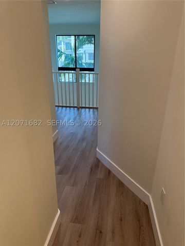 4640 NW 84 16, Doral, FL 33166