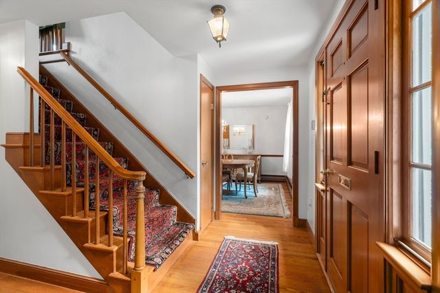 40 Cape Cod Ln, Milton, MA 02186