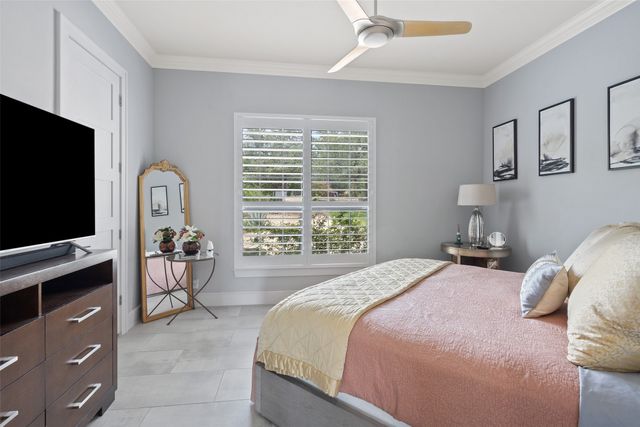 22126 Briarcliff Drive, Spicewood, TX 78669