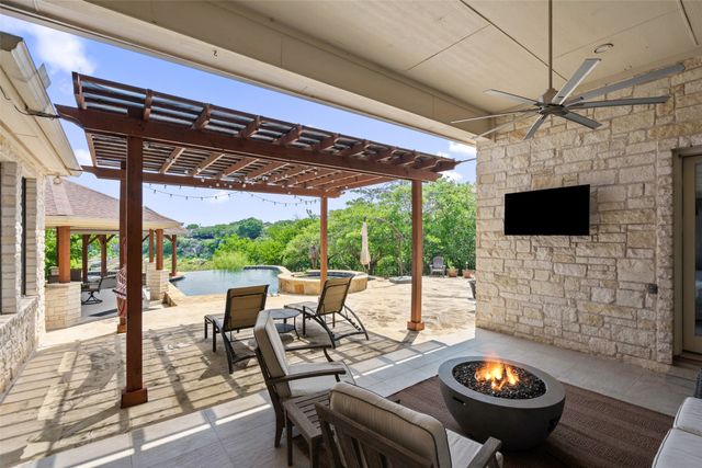 22126 Briarcliff Drive, Spicewood, TX 78669