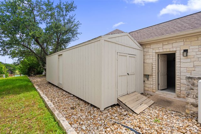22126 Briarcliff Drive, Spicewood, TX 78669