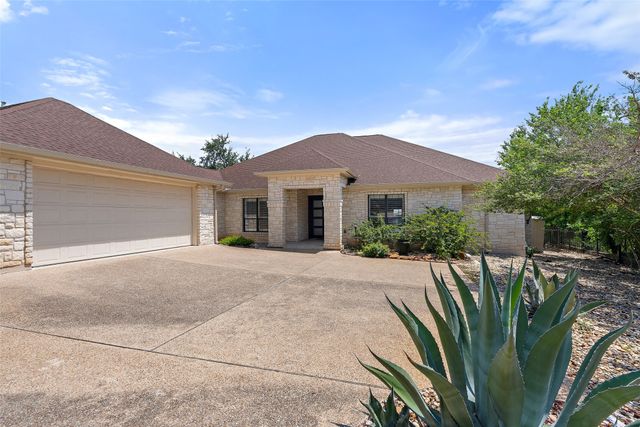 22126 Briarcliff Drive, Spicewood, TX 78669