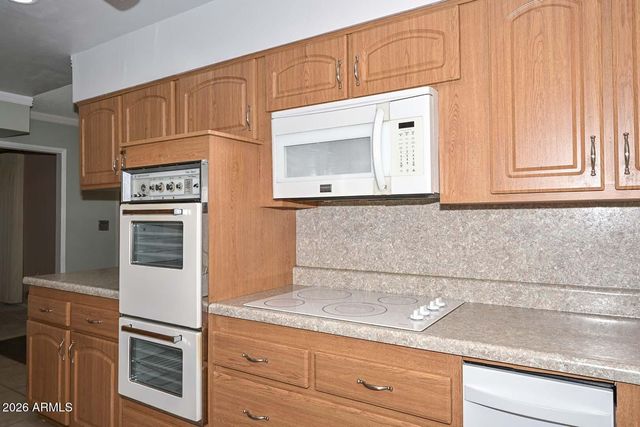 9933 W CONCORD Avenue, Sun City, AZ 85351