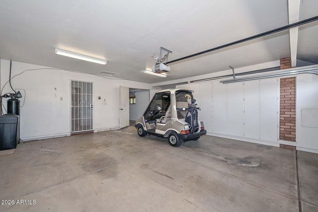 9933 W CONCORD Avenue, Sun City, AZ 85351