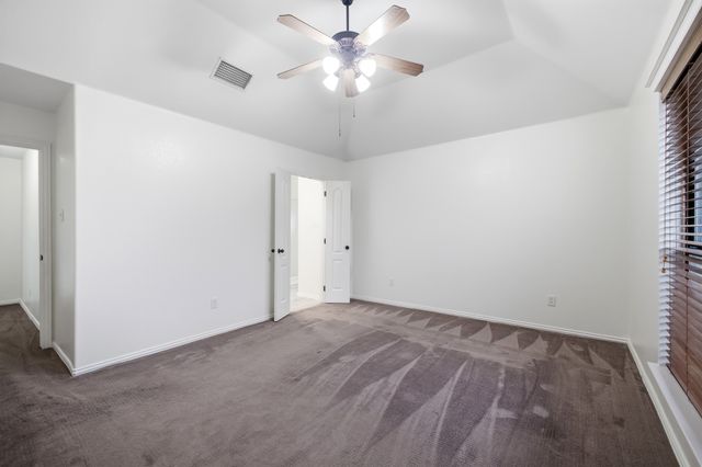 9101 Autumn Falls Drive, Fort Worth, TX 76118