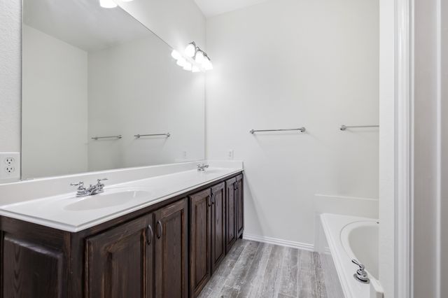 9101 Autumn Falls Drive, Fort Worth, TX 76118