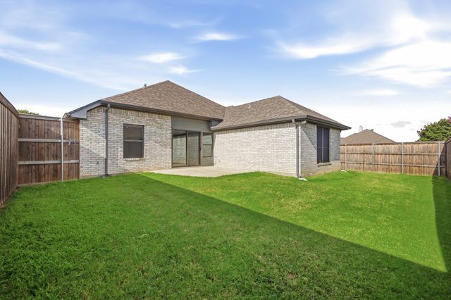 9101 Autumn Falls Drive, Fort Worth, TX 76118