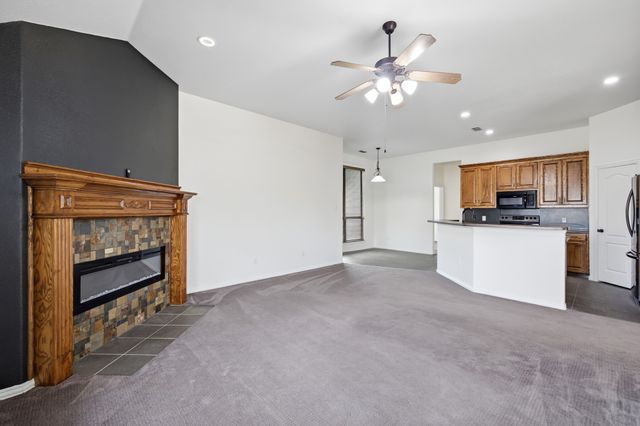 9101 Autumn Falls Drive, Fort Worth, TX 76118