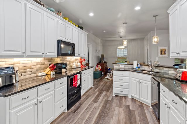 141 Walnut Street, Paradise, TX 76073