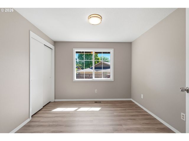 20168 Sw TILLAMOOK Ct, Tualatin, OR 97062