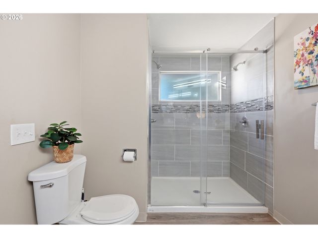 20168 Sw TILLAMOOK Ct, Tualatin, OR 97062