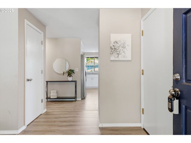 20168 Sw TILLAMOOK Ct, Tualatin, OR 97062