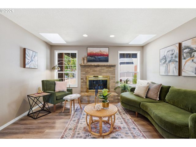 20168 Sw TILLAMOOK Ct, Tualatin, OR 97062