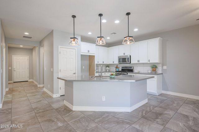 17929 W GLENHAVEN Drive, Goodyear, AZ 85338