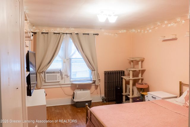 908 N Walnut Street, Lansing, MI 48906