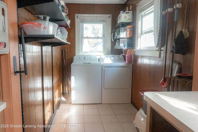 908 N Walnut Street, Lansing, MI 48906