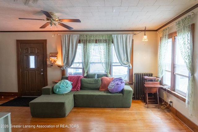 908 N Walnut Street, Lansing, MI 48906