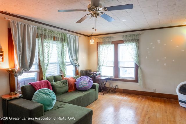 908 N Walnut Street, Lansing, MI 48906