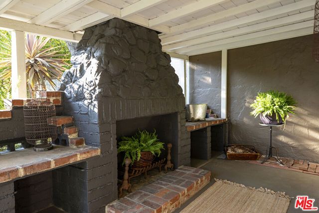 3258 Castera Avenue, Glendale, CA 91208