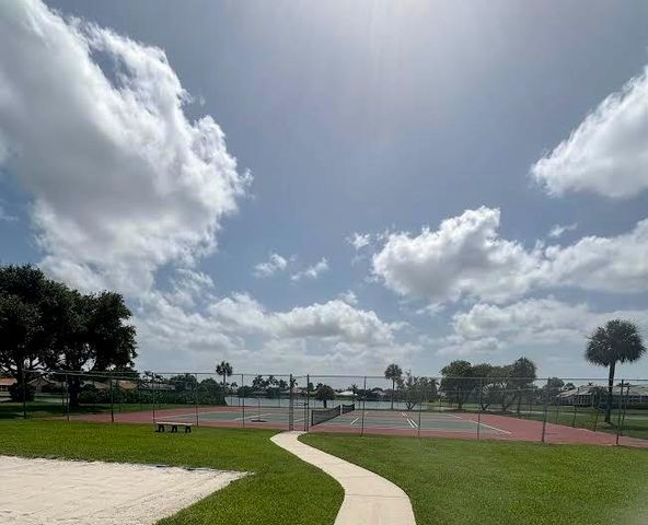 7780 STONE HARBOUR Drive 4, Lake Worth, FL 33467