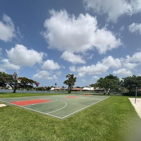 7780 STONE HARBOUR Drive 4, Lake Worth, FL 33467