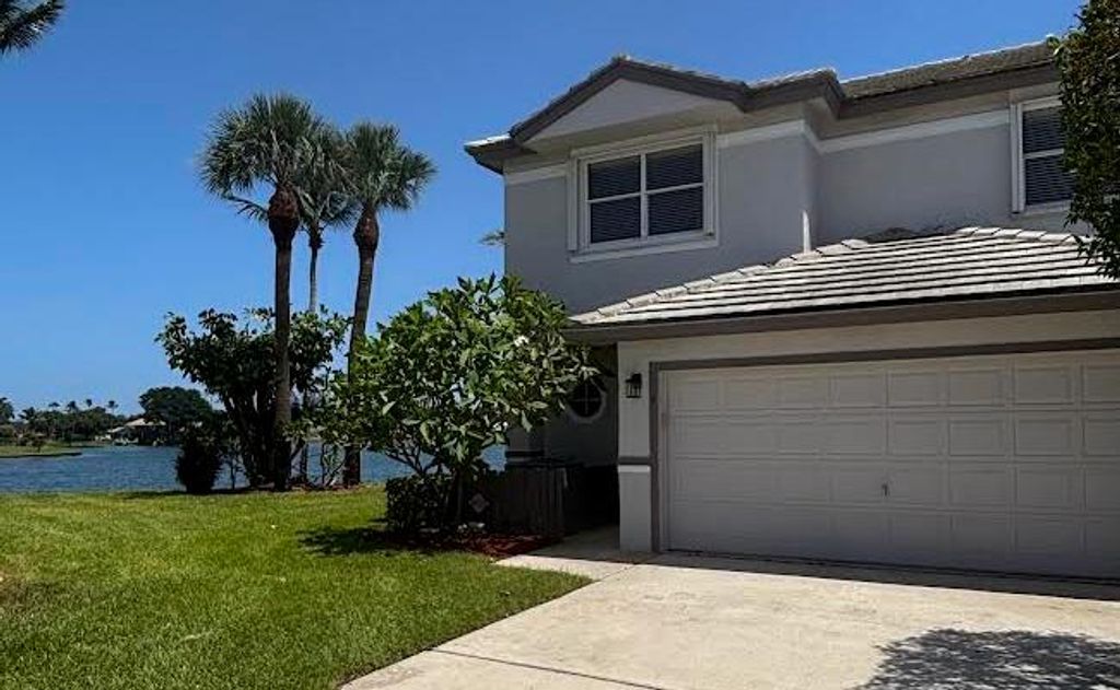 7780 STONE HARBOUR Drive 4, Lake Worth, FL 33467